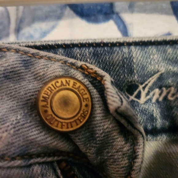 American Eagle Outfitters Denim Lace Trim Women Shorts Size 6 - Picture 3 of 7